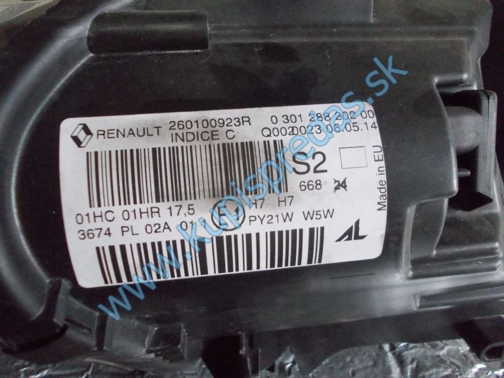 Predné pravé svetlo RENAULT MEGANE 3  